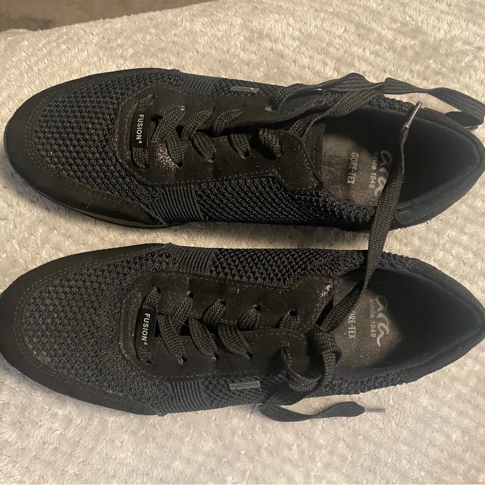 Ara Black Athletic Shoes with Breathable Mesh